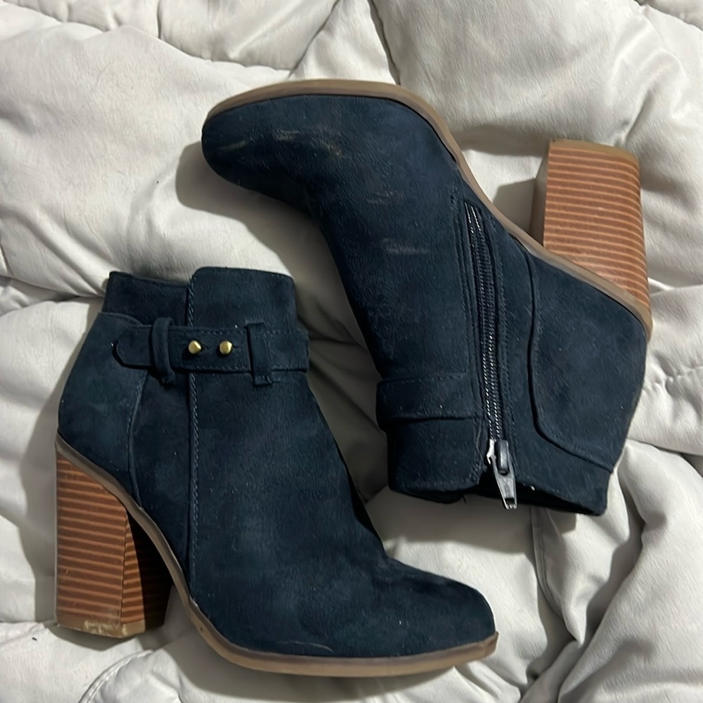 Merona navy suede booties